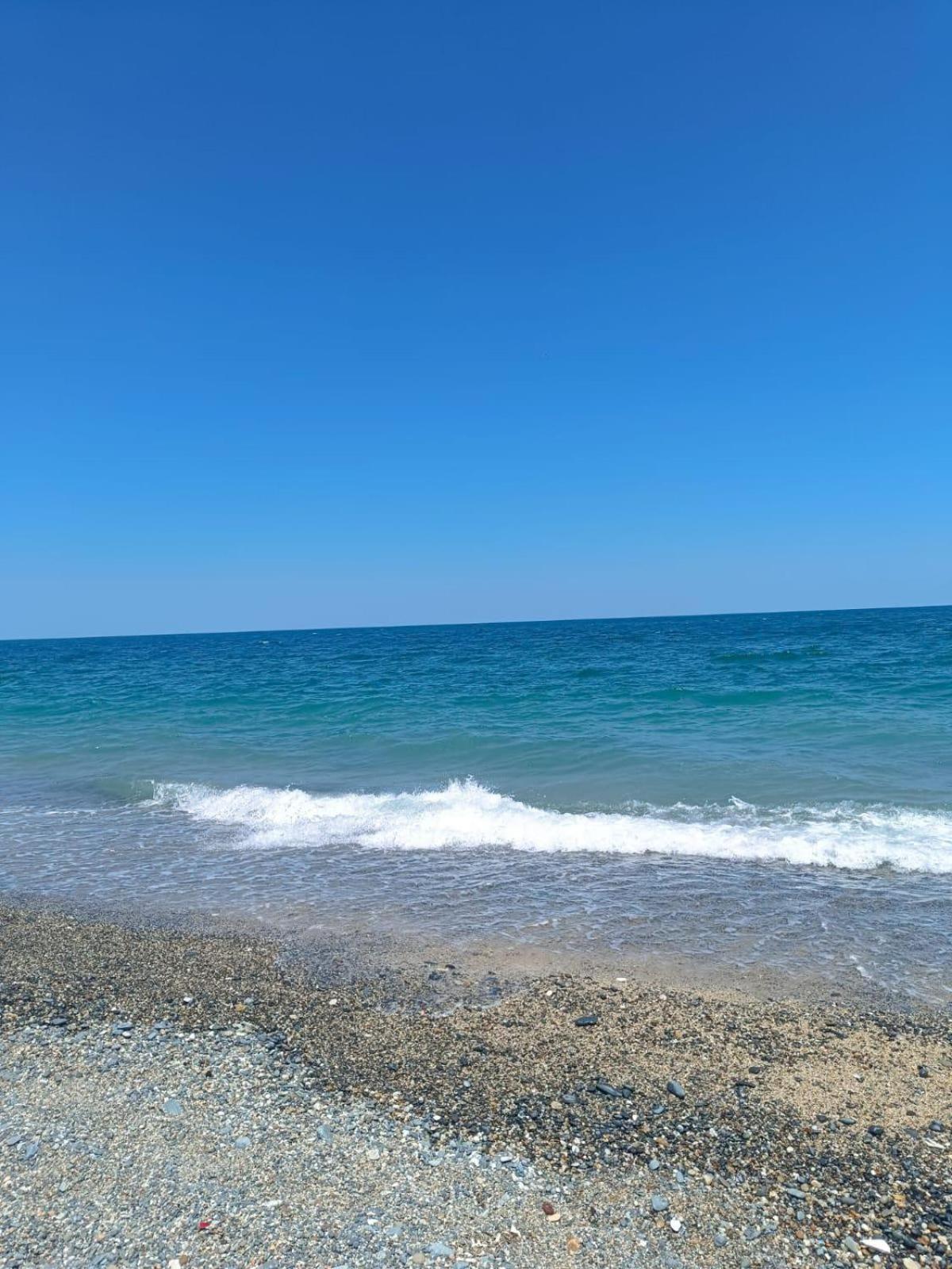 Holiday Beach Hotel Arnavutkoy Exterior photo