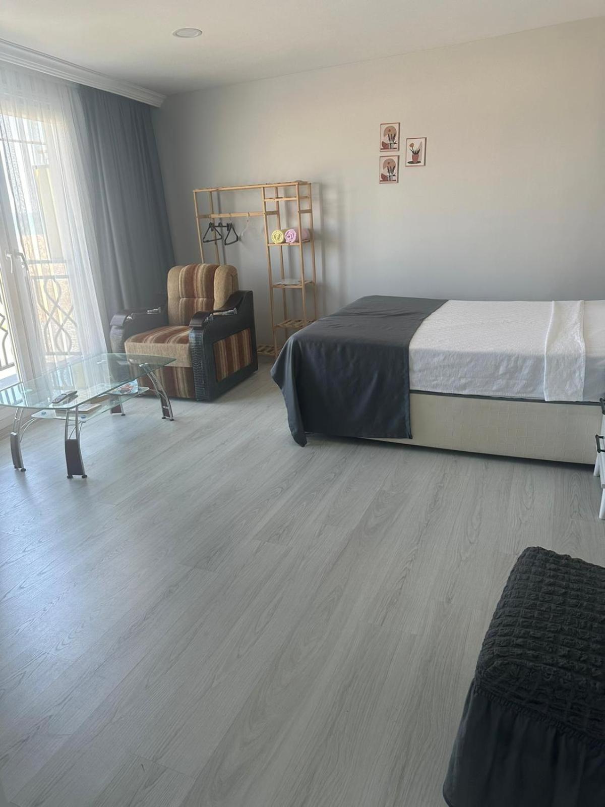 Holiday Beach Hotel Arnavutkoy Exterior photo