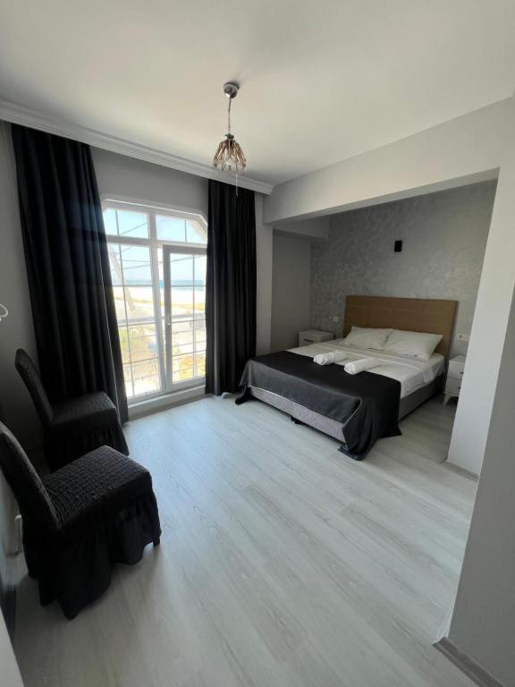 Holiday Beach Hotel Arnavutkoy Exterior photo